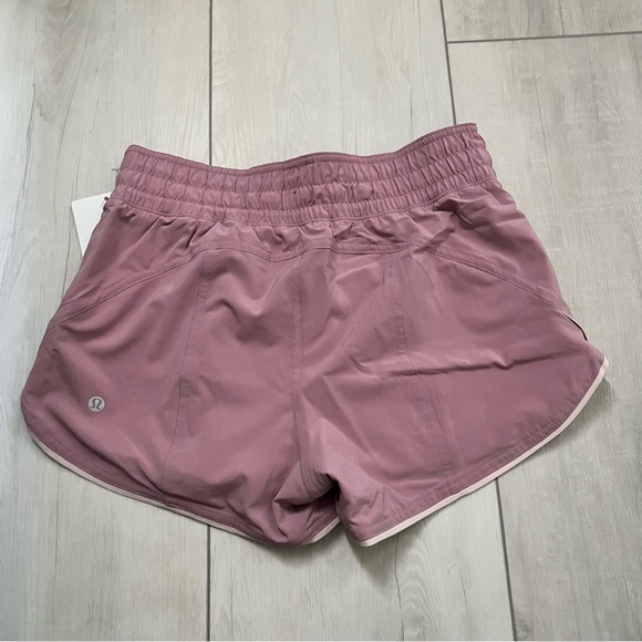 NWT LULULEMON CHOOSE A SIDE SHORT 3” PINK TAUPE REVERSIBLE SIZE 4 - Picture 2 of 9